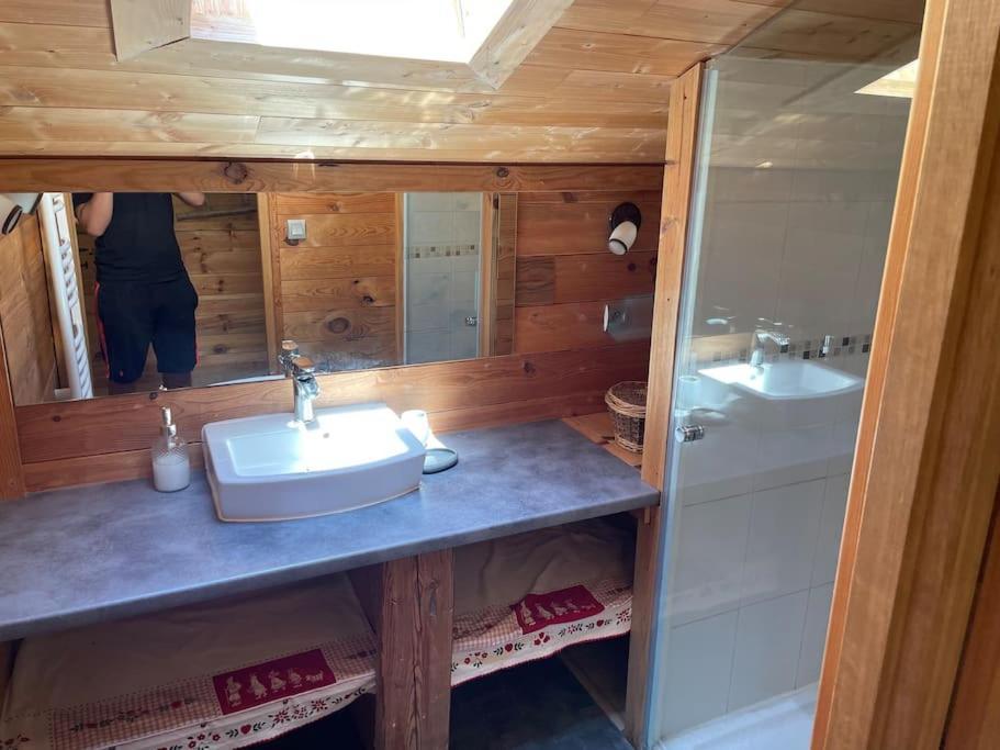 Chalet Familial - Pyrenees, Au Coeur Des 3 Stations La Cabanasse المظهر الخارجي الصورة