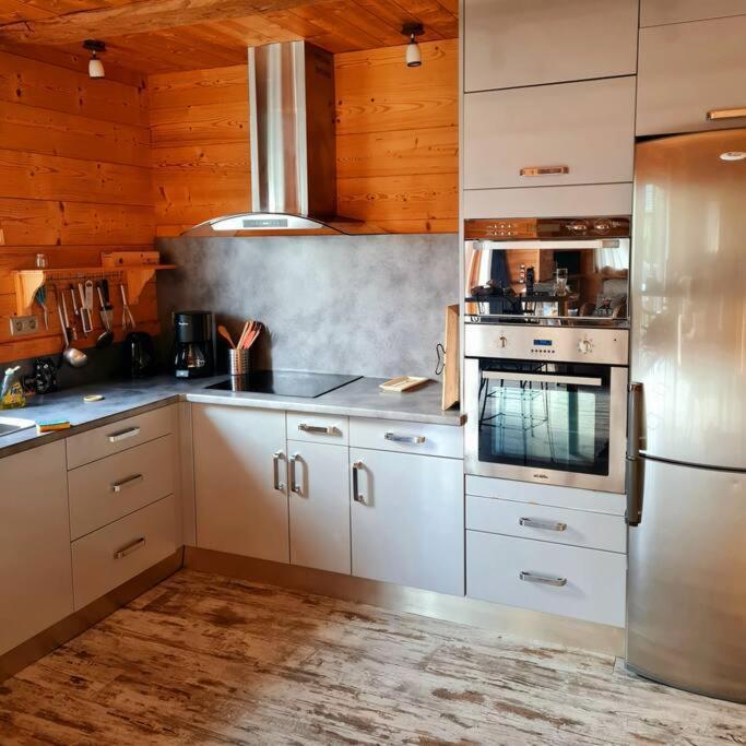 Chalet Familial - Pyrenees, Au Coeur Des 3 Stations La Cabanasse المظهر الخارجي الصورة